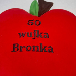poduszka dekoracyjne z dedykacją Bronek czerwone jabłko